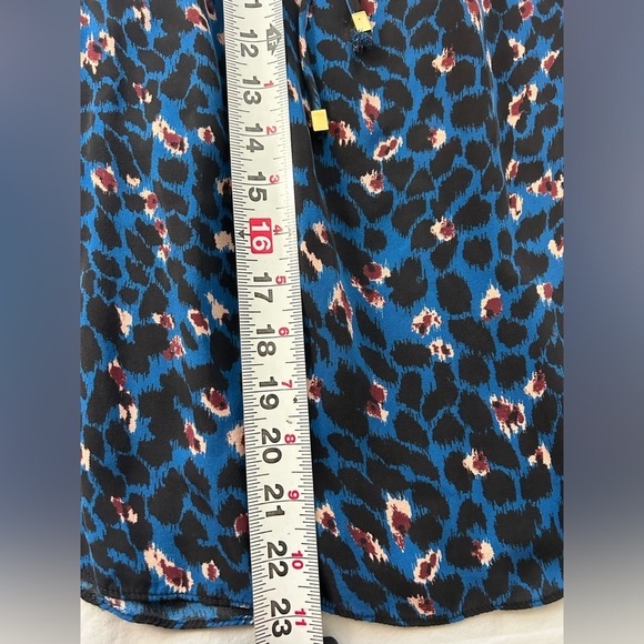 Alice & Trixie 100% Silk Top Blue Black Animal Print Women’s M Prairie Tie Neck - Picture 9 of 10